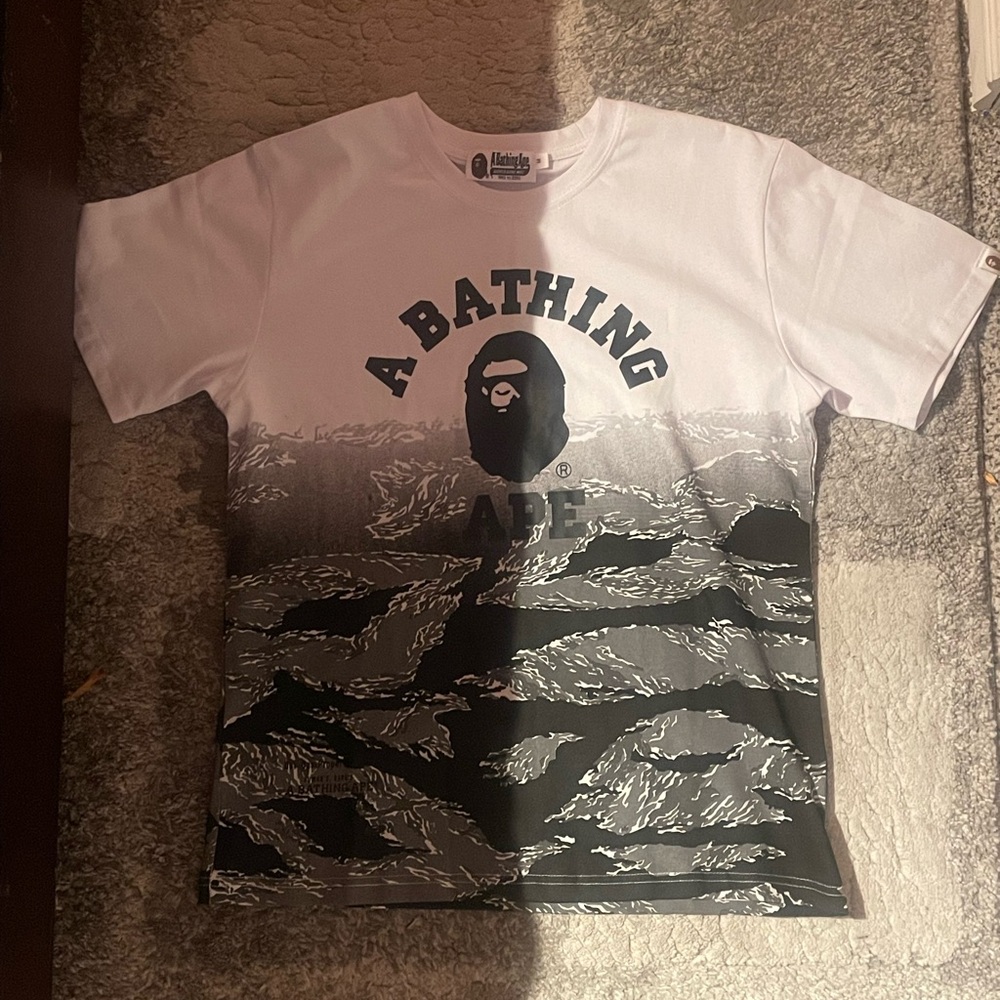 BAPE T SHIRT